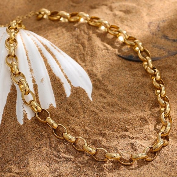 New 18K Gold Plated Oval Link Chain Necklace - Picture 1 of 8